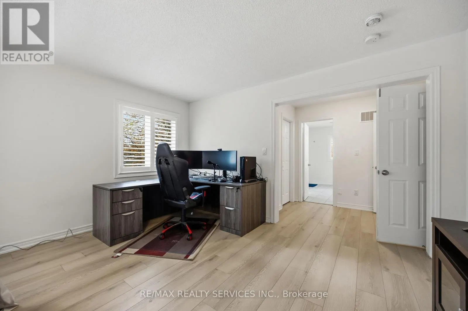 104 SHARPE CRESCENT