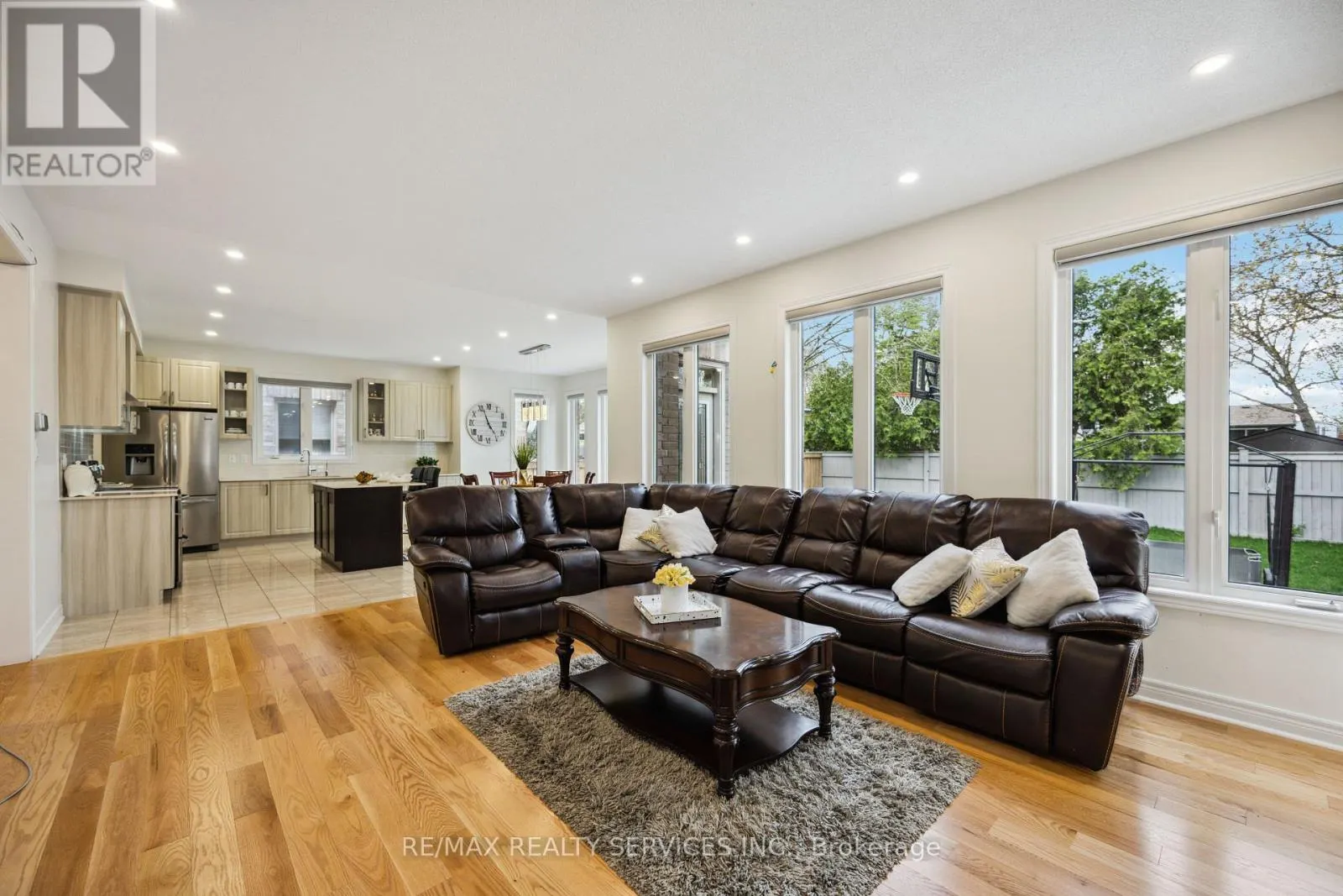104 SHARPE CRESCENT