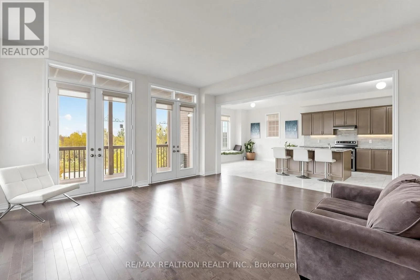 1003 GREEN STREET