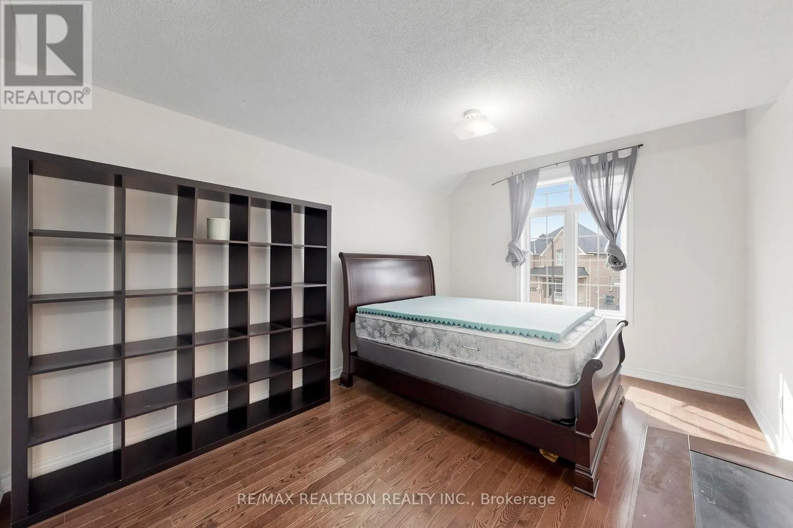 1003 GREEN STREET