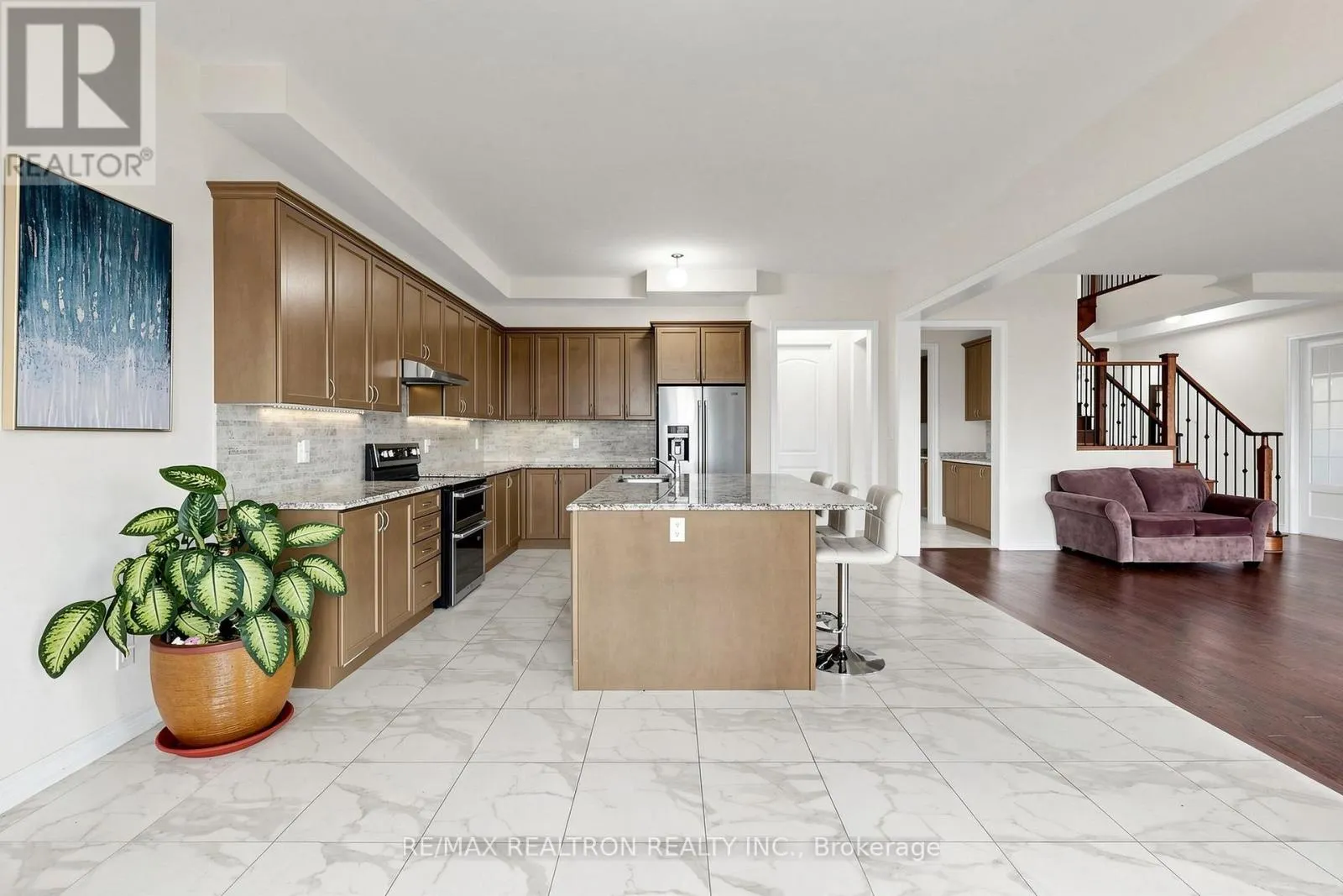 1003 GREEN STREET