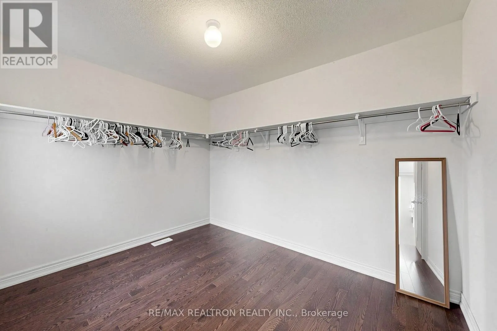 1003 GREEN STREET