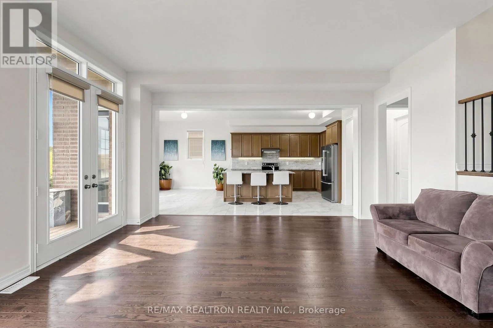 1003 GREEN STREET