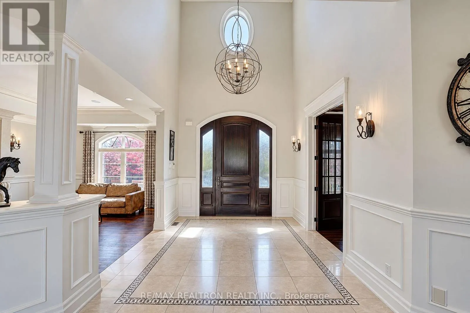 2 BEAU COURT