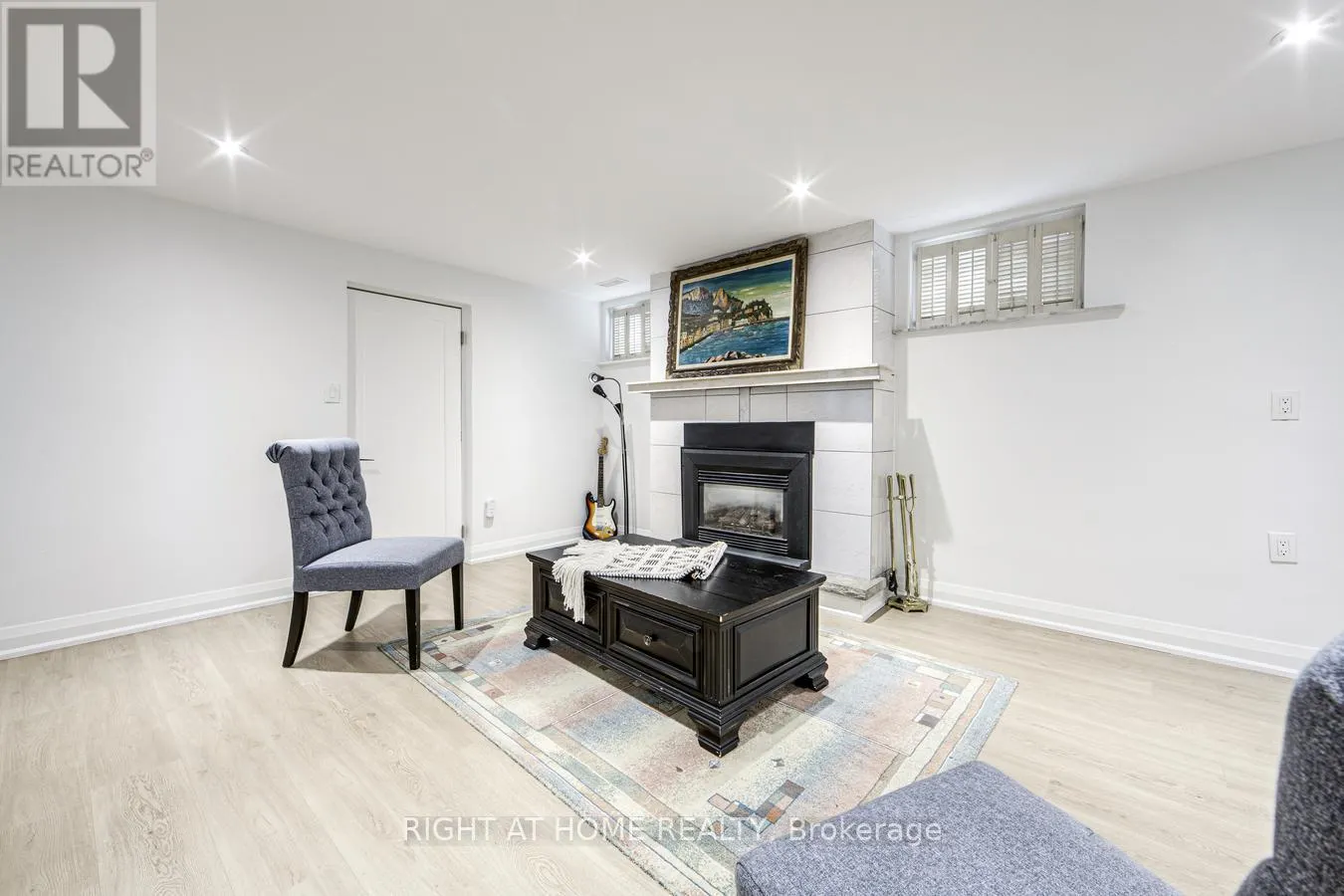 84 ABERDEEN AVENUE