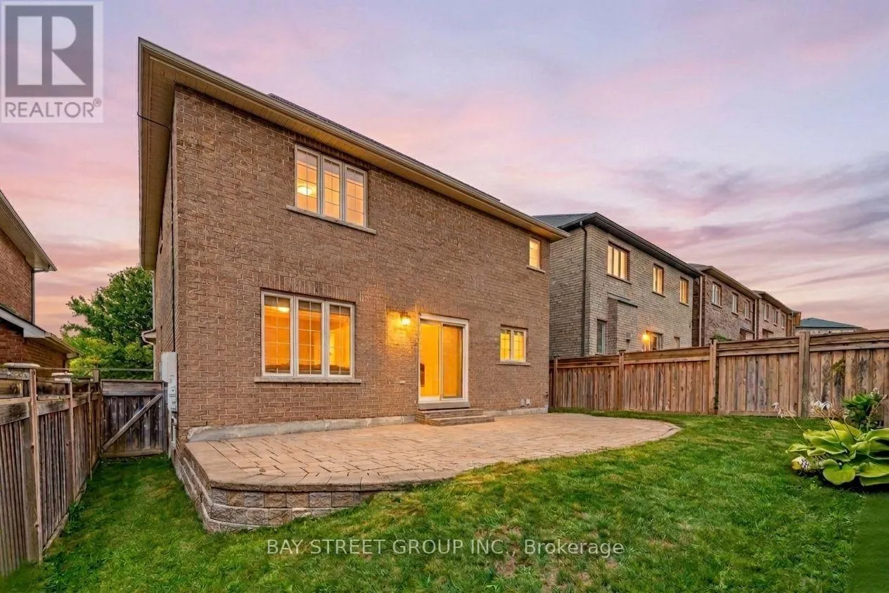 37 MYNDEN WAY