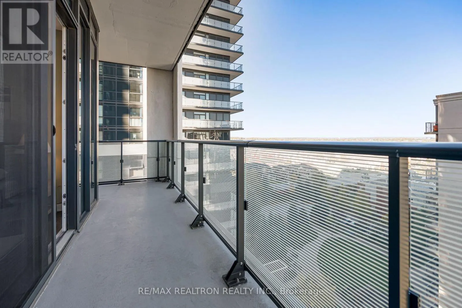 1005 - 105 ONEIDA CRESCENT