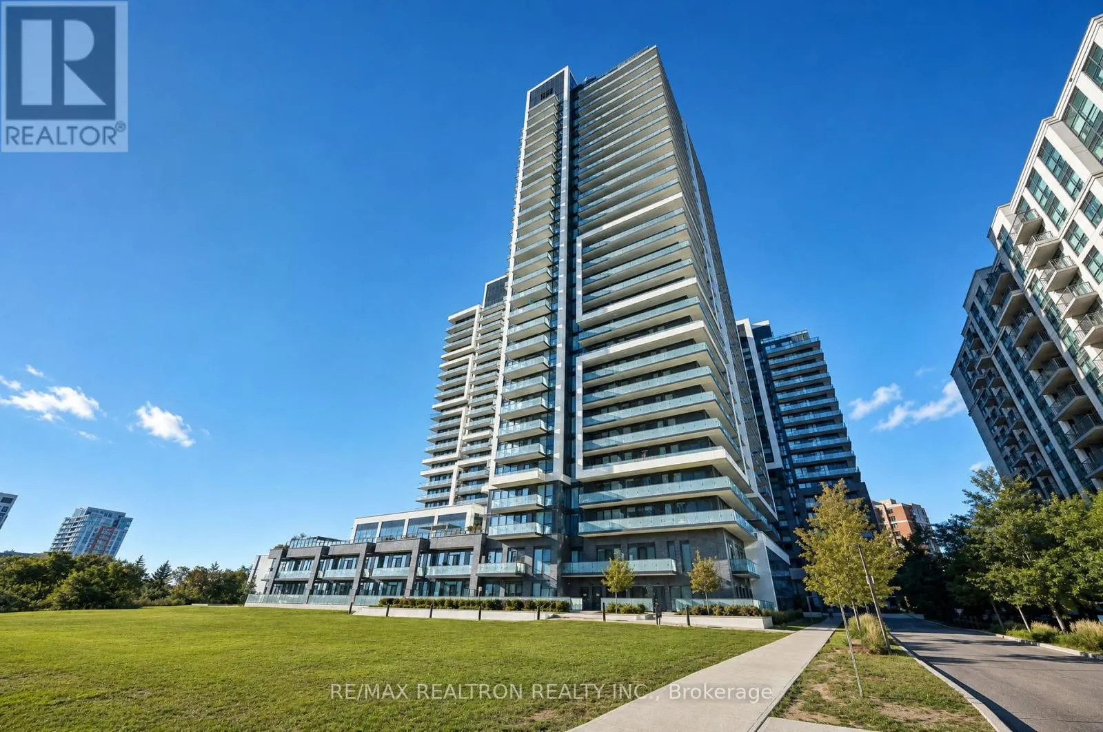 1005 - 105 ONEIDA CRESCENT