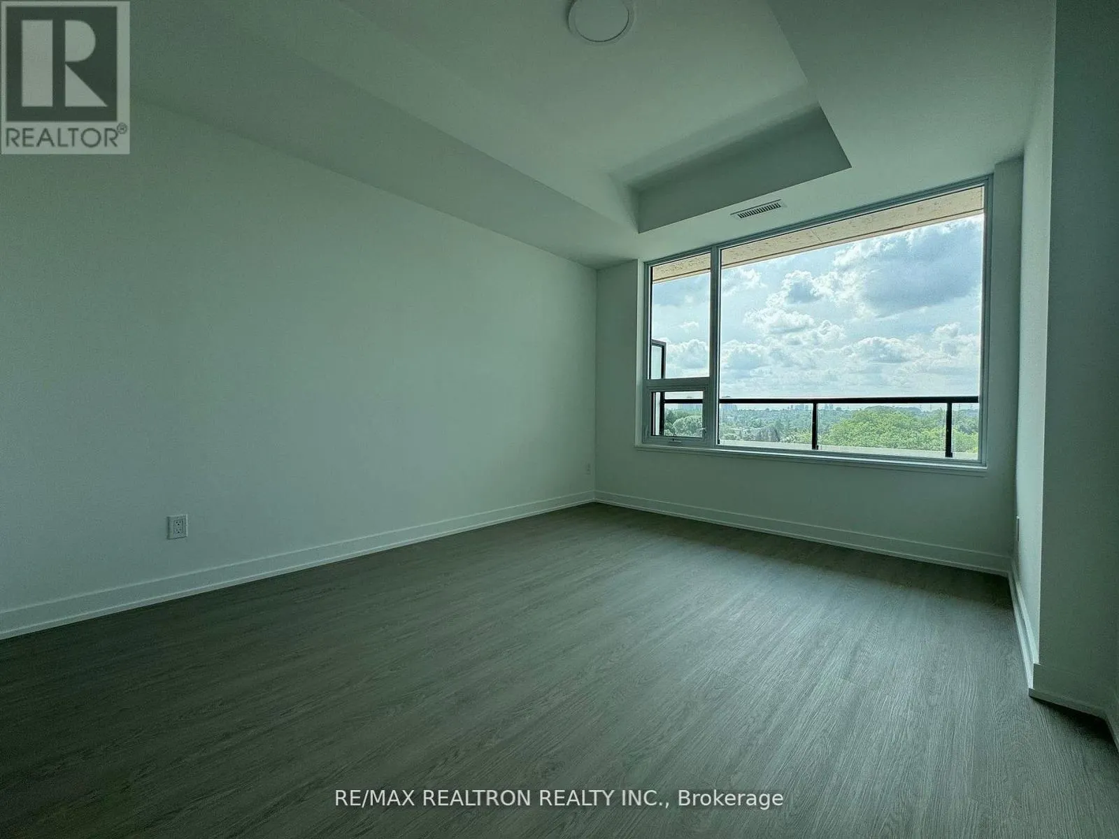 729 - 8188 YONGE STREET