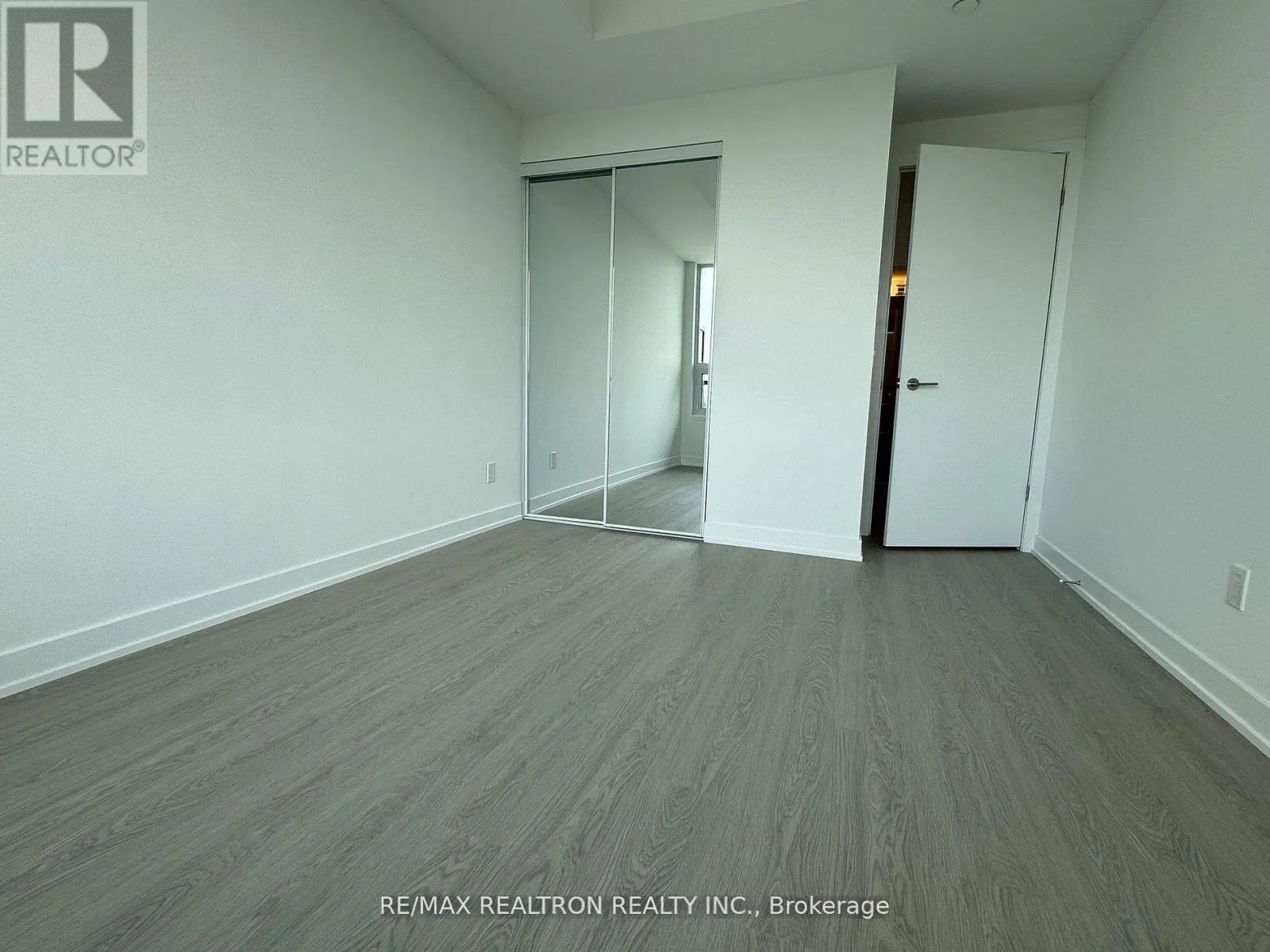729 - 8188 YONGE STREET