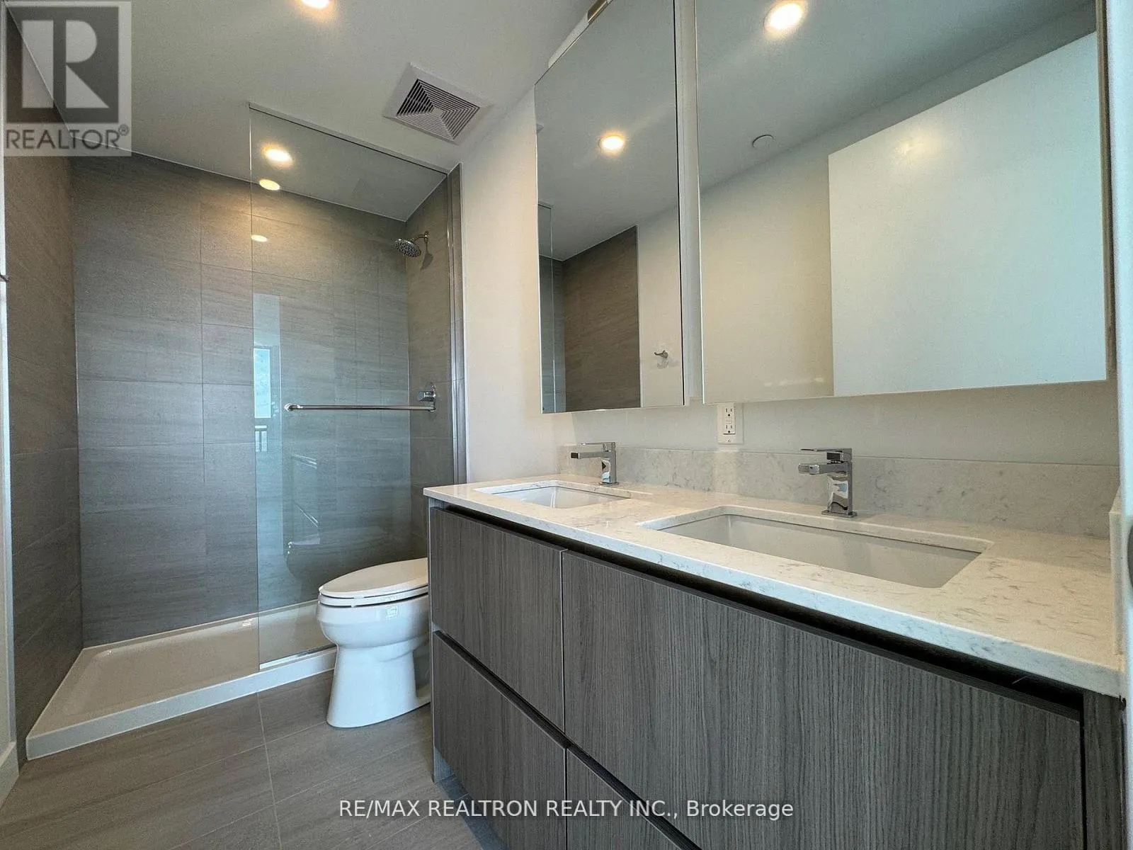 729 - 8188 YONGE STREET