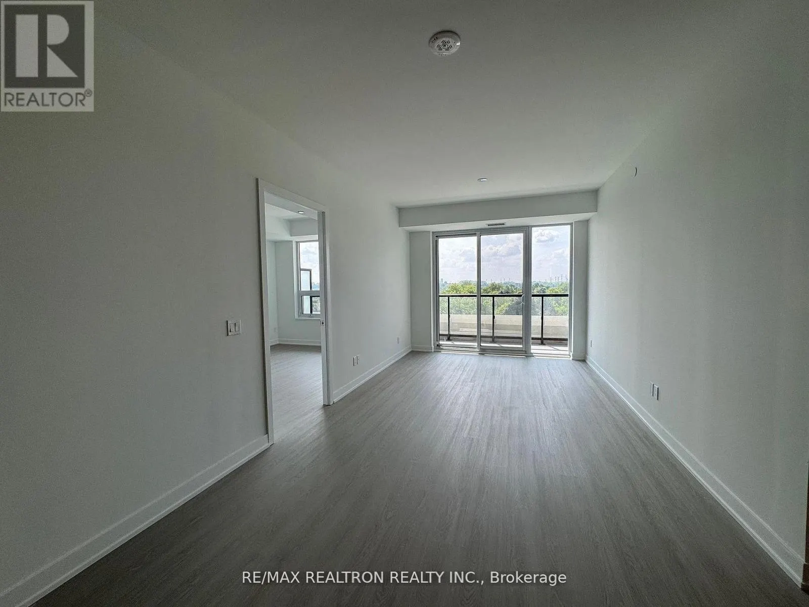 729 - 8188 YONGE STREET