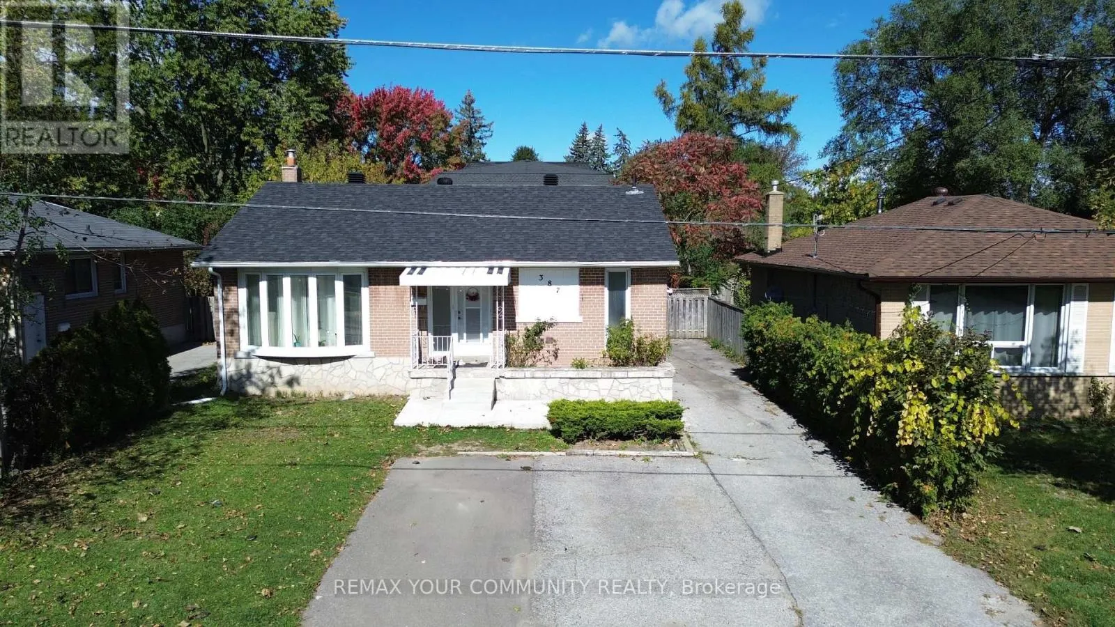 LOWER LEVEL - 387 PALISER CRESCENT N