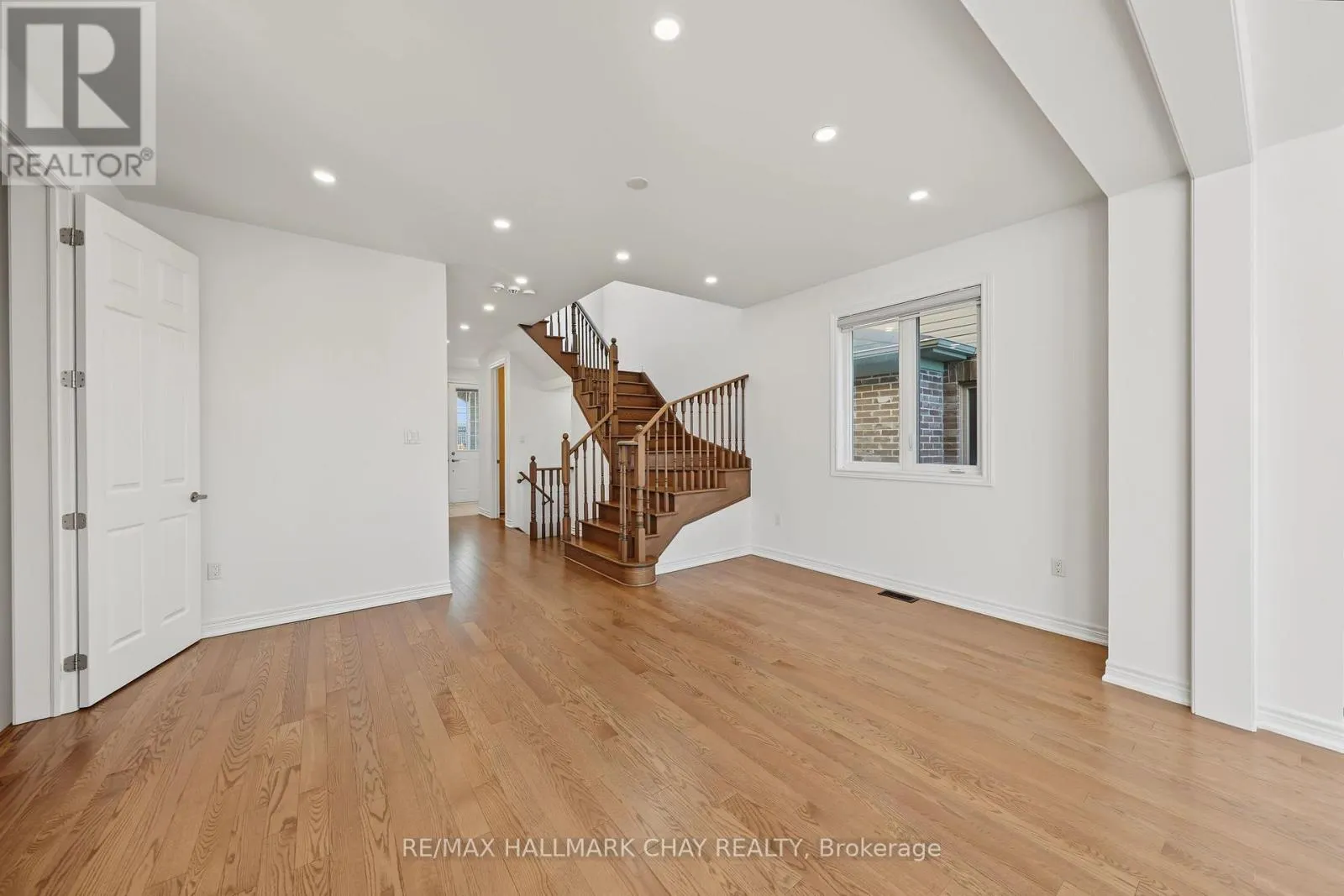 20 ATKINSON CRESCENT