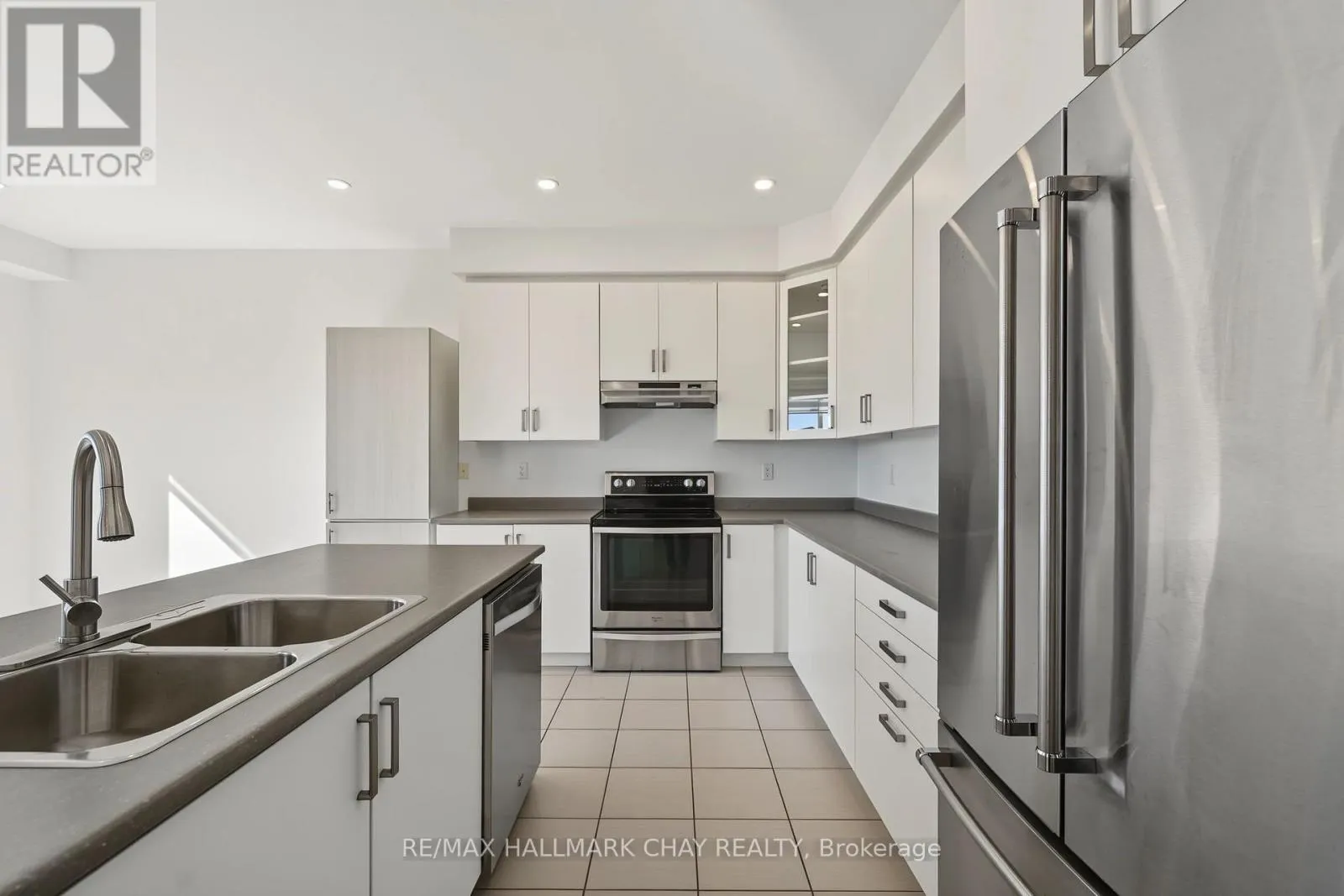 20 ATKINSON CRESCENT