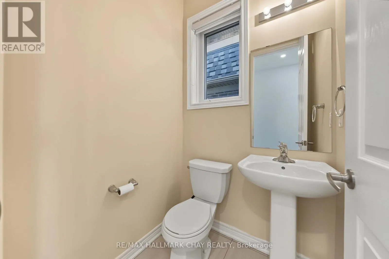 20 ATKINSON CRESCENT
