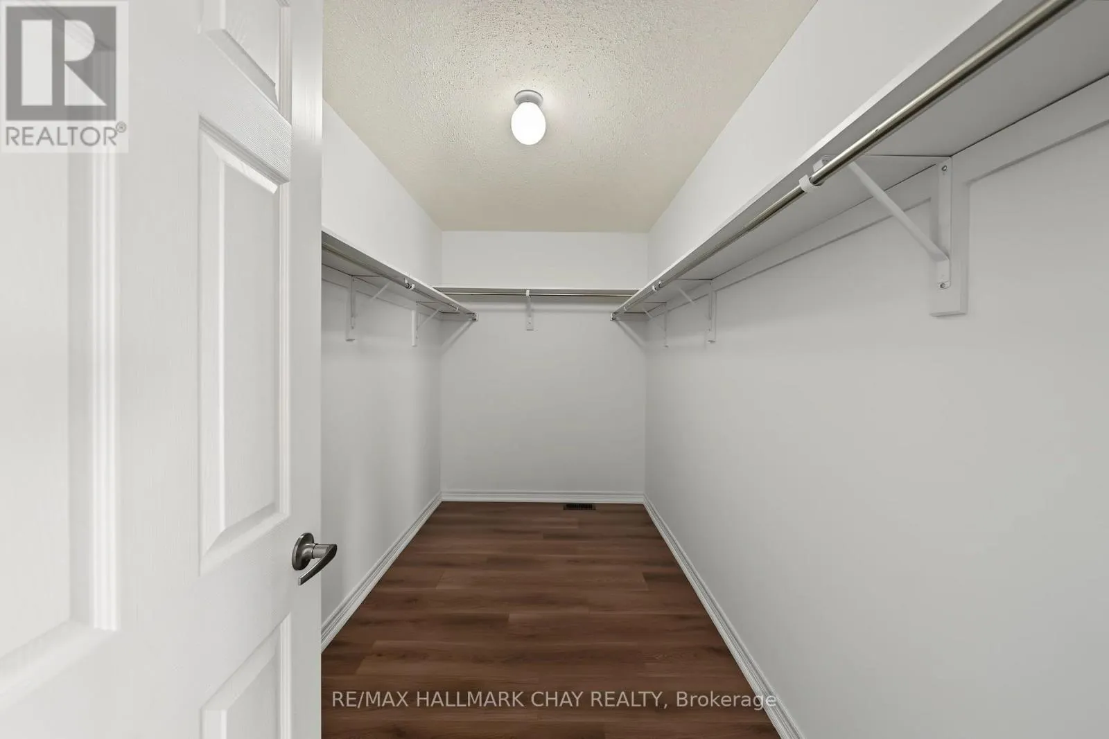 20 ATKINSON CRESCENT