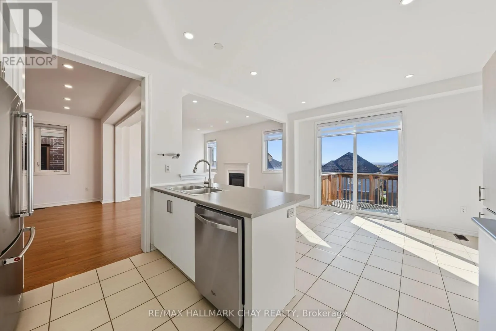 20 ATKINSON CRESCENT