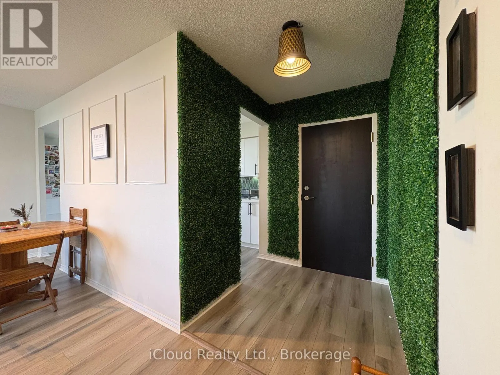 710 - 91 TOWNSGATE DRIVE