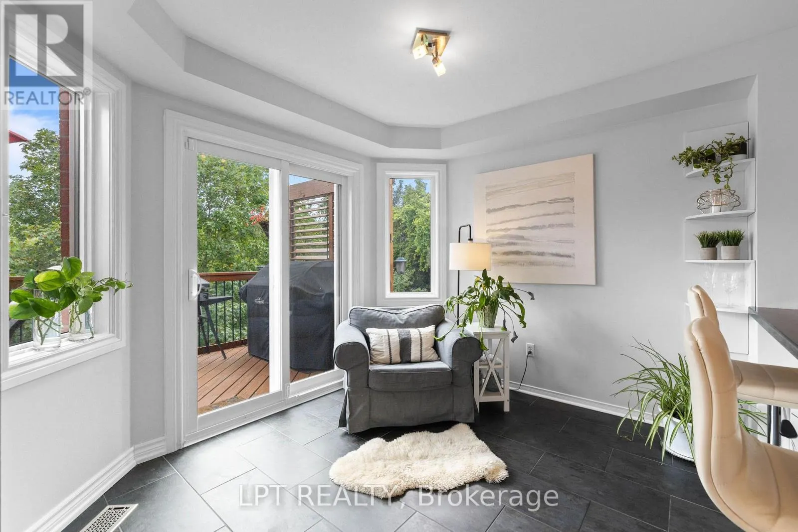 370 SILKEN LAUMANN DRIVE