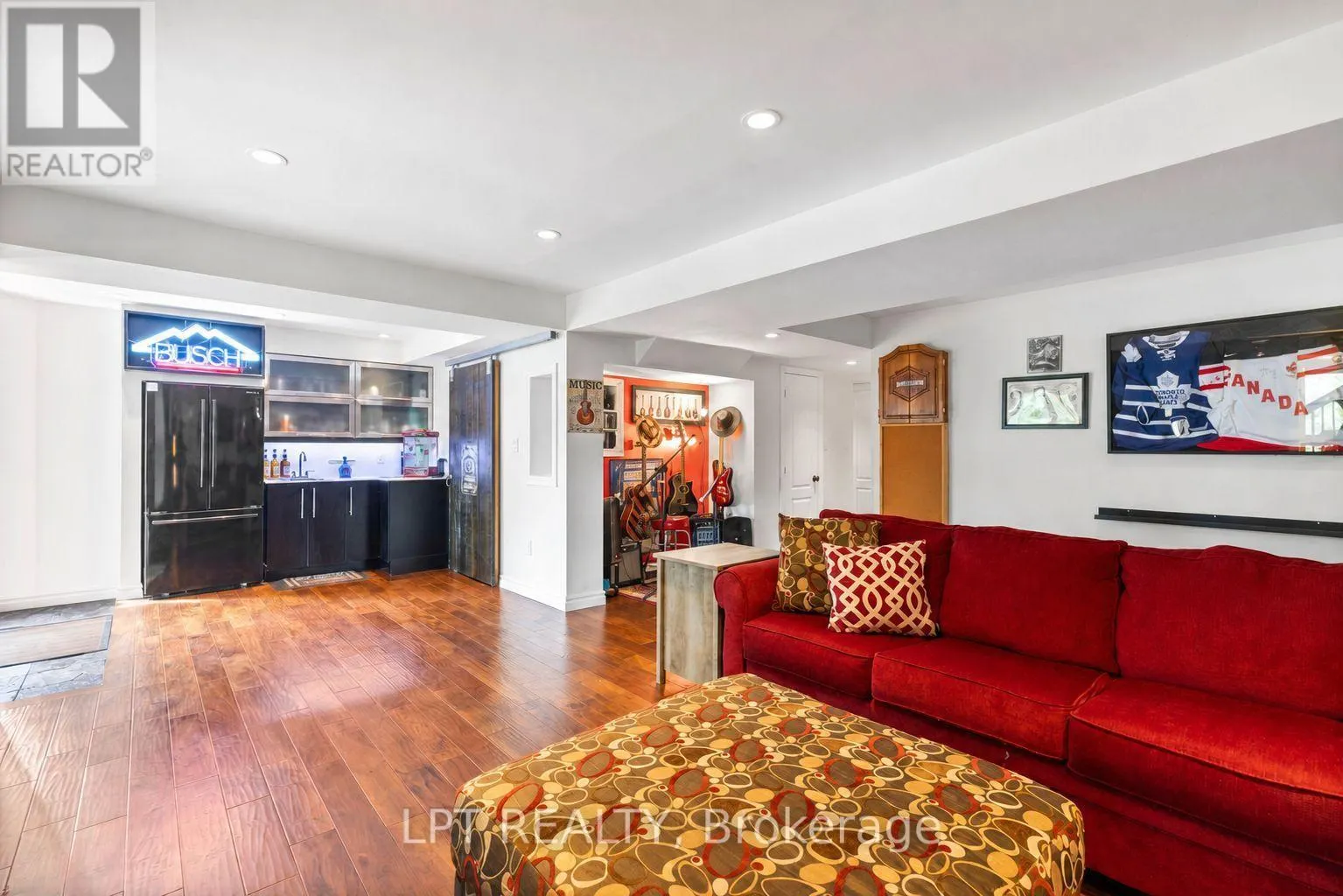 370 SILKEN LAUMANN DRIVE