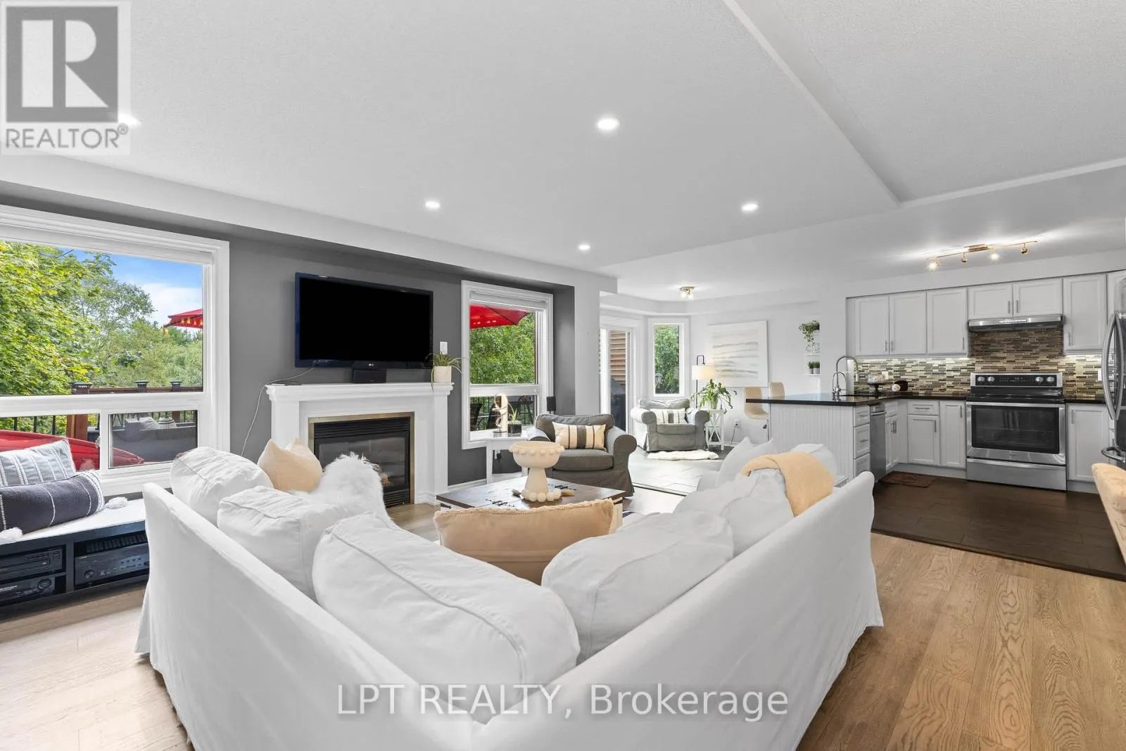 370 SILKEN LAUMANN DRIVE