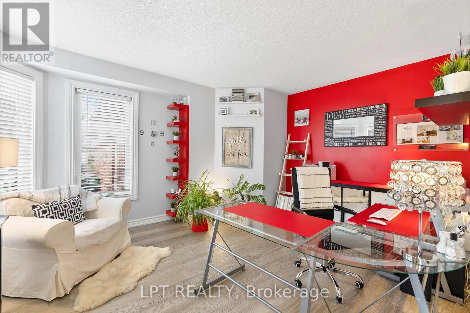 370 SILKEN LAUMANN DRIVE