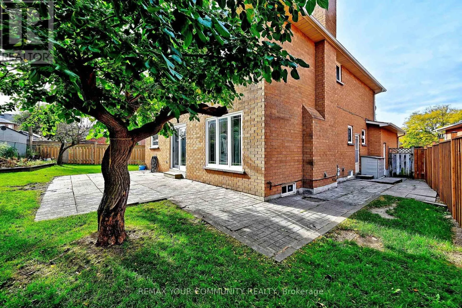38 MUSTER COURT