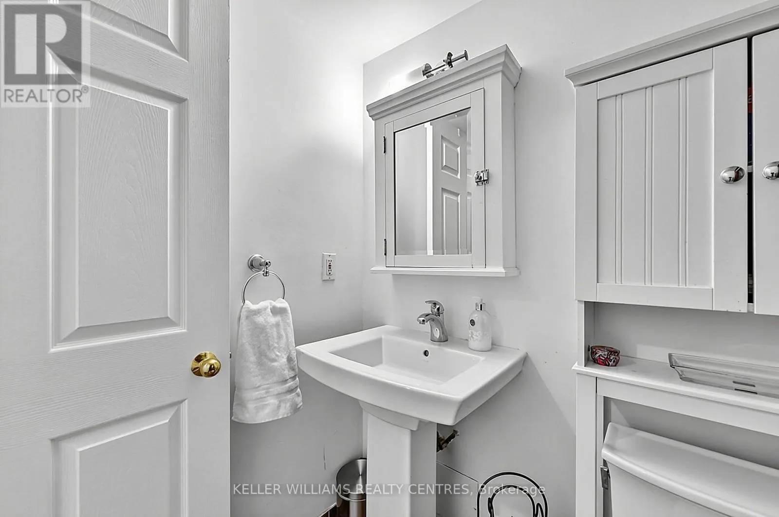 408 - 270 DAVIS DRIVE