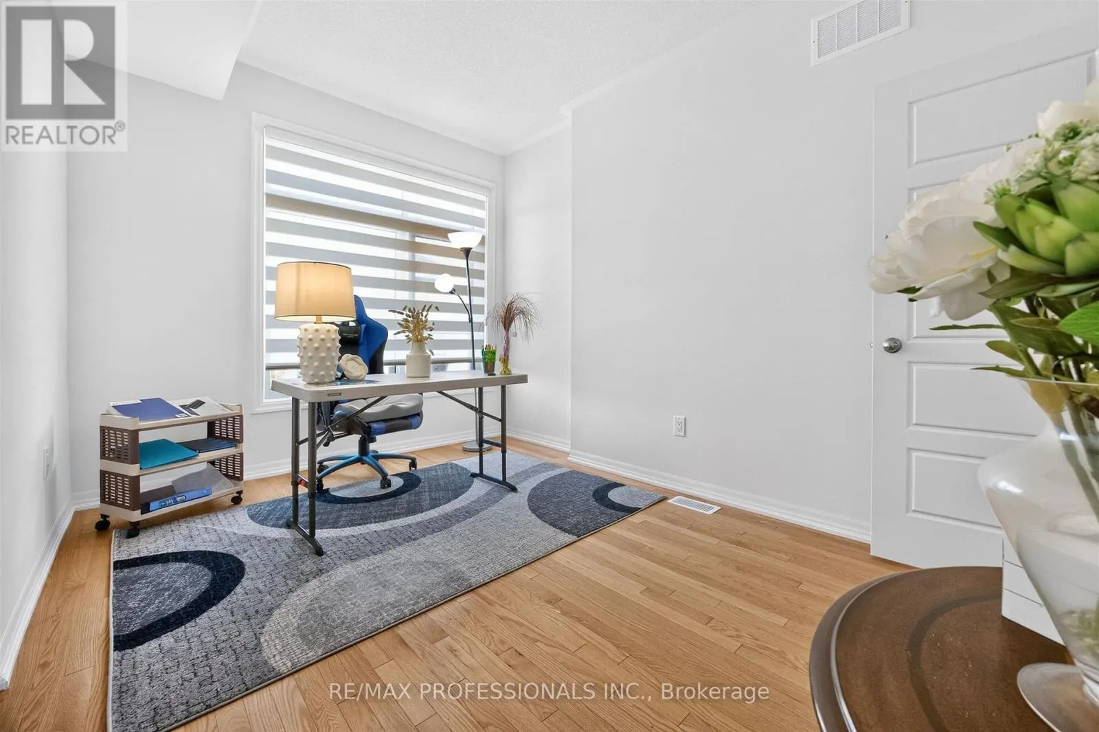 5 DELANO WAY