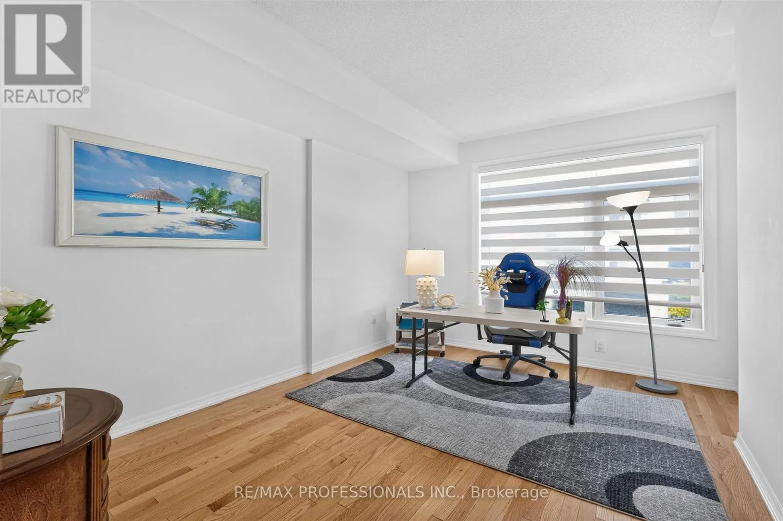 5 DELANO WAY