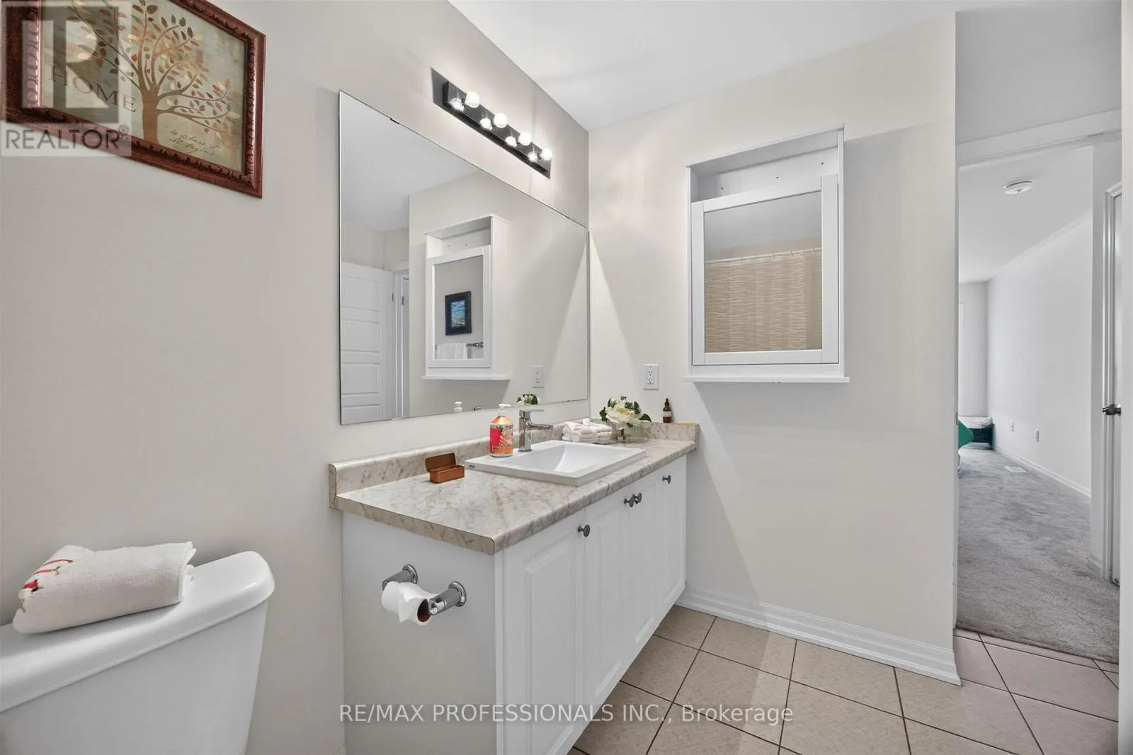 5 DELANO WAY
