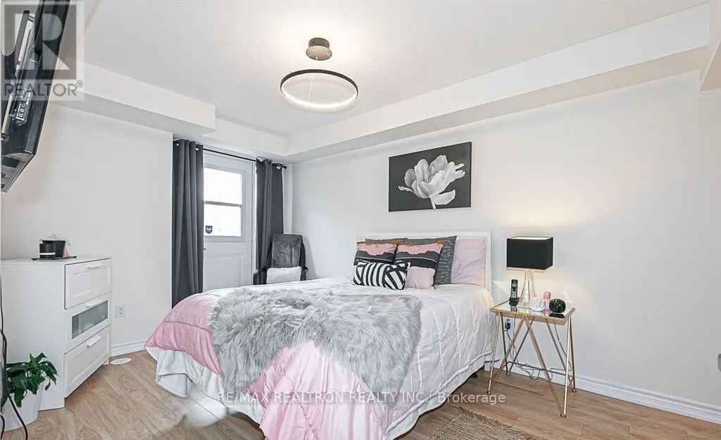 11 - 181 PARKTREE DRIVE