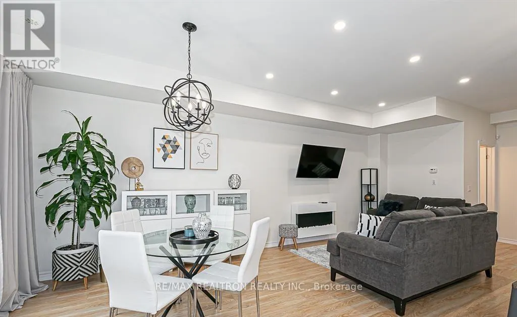 11 - 181 PARKTREE DRIVE