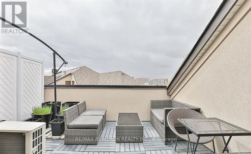 11 - 181 PARKTREE DRIVE