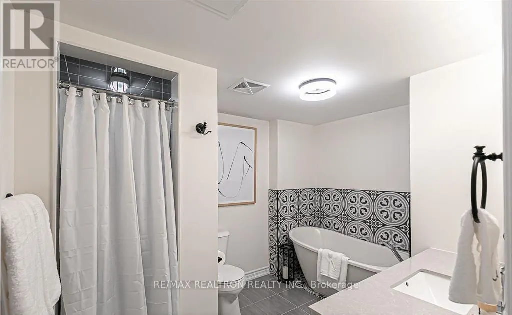 11 - 181 PARKTREE DRIVE