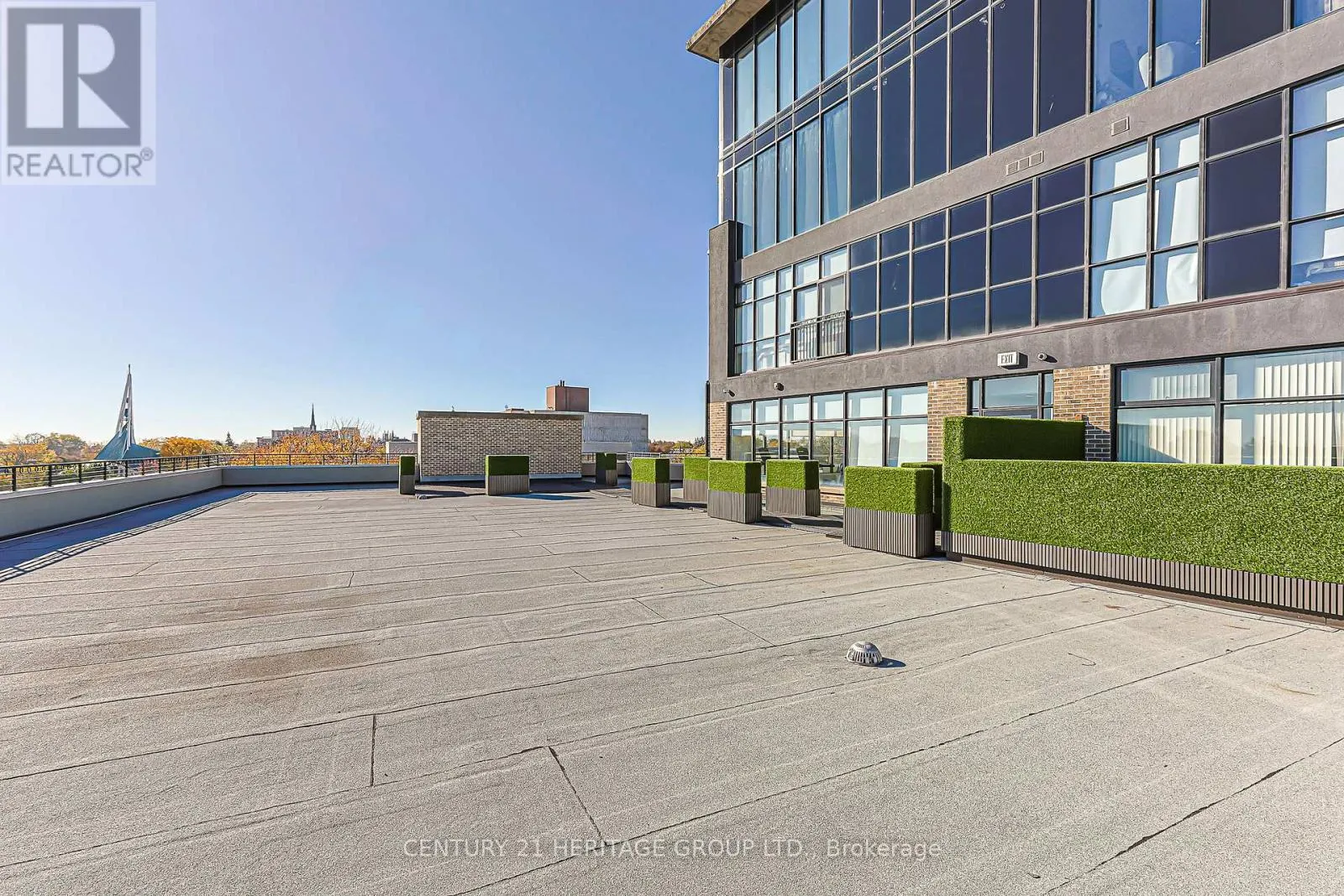 507 - 10376 YONGE STREET