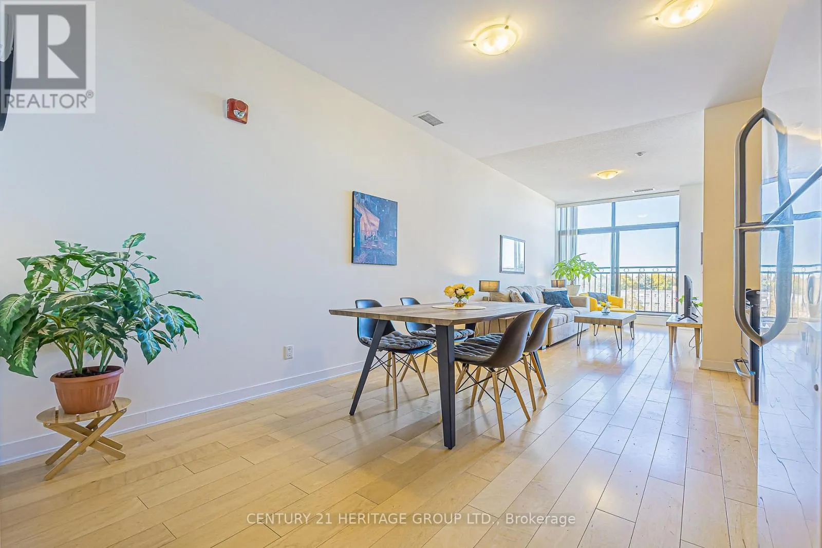 507 - 10376 YONGE STREET