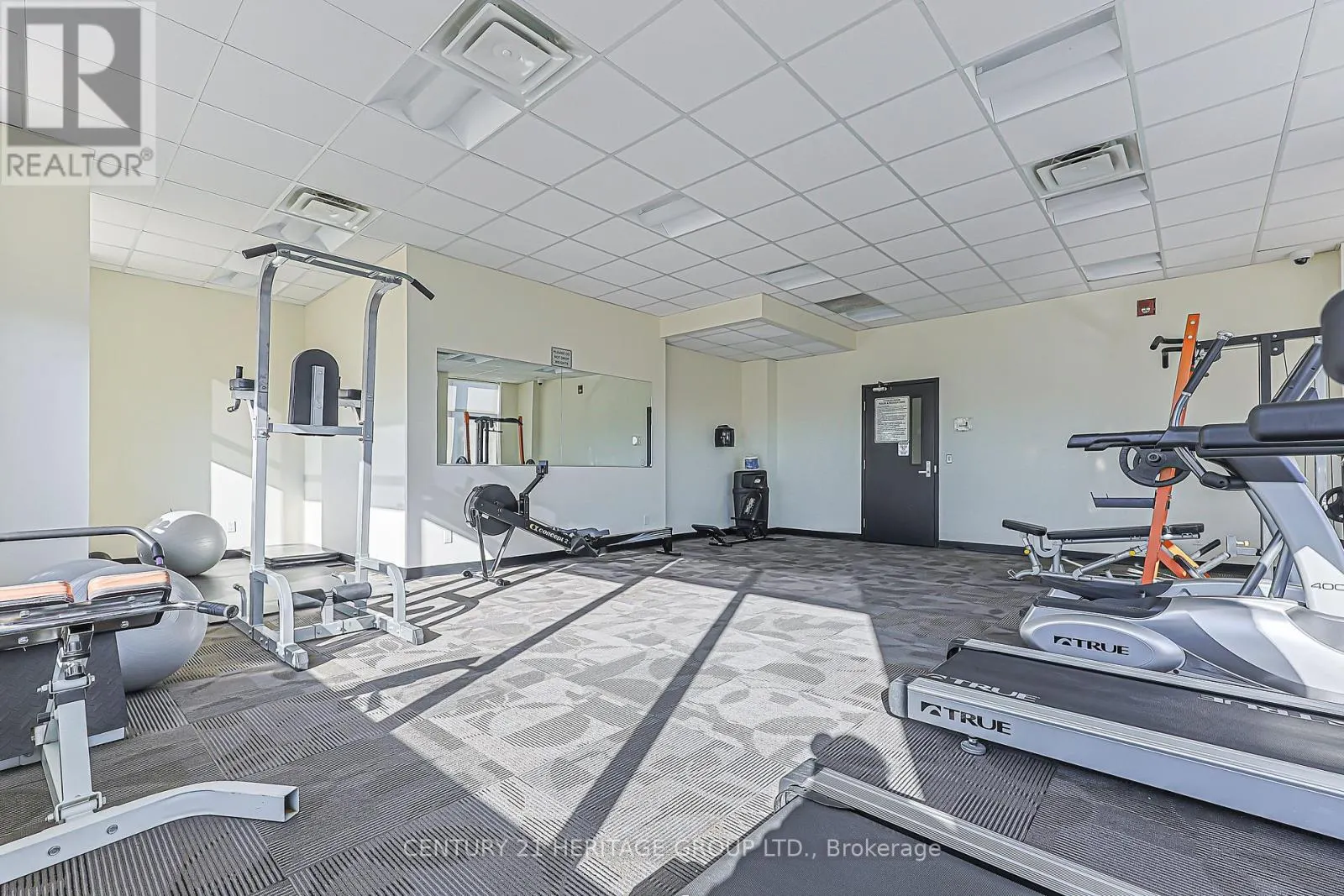 507 - 10376 YONGE STREET