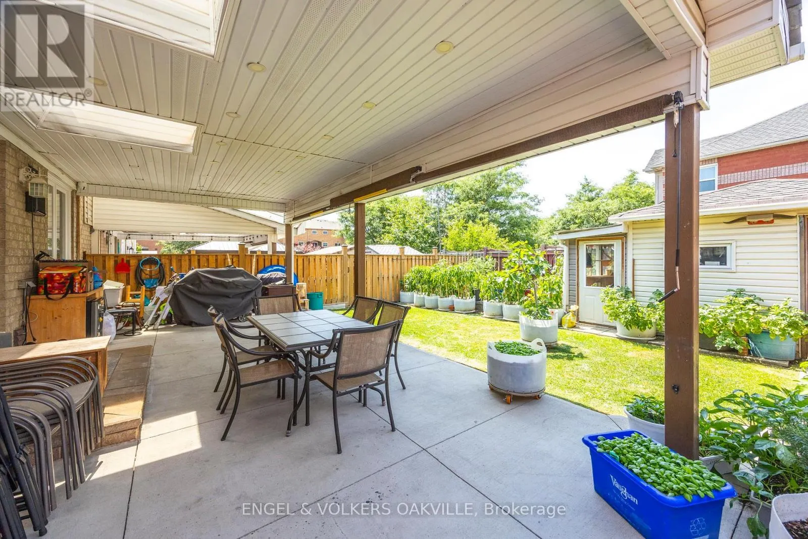 10 CRIEFF AVENUE