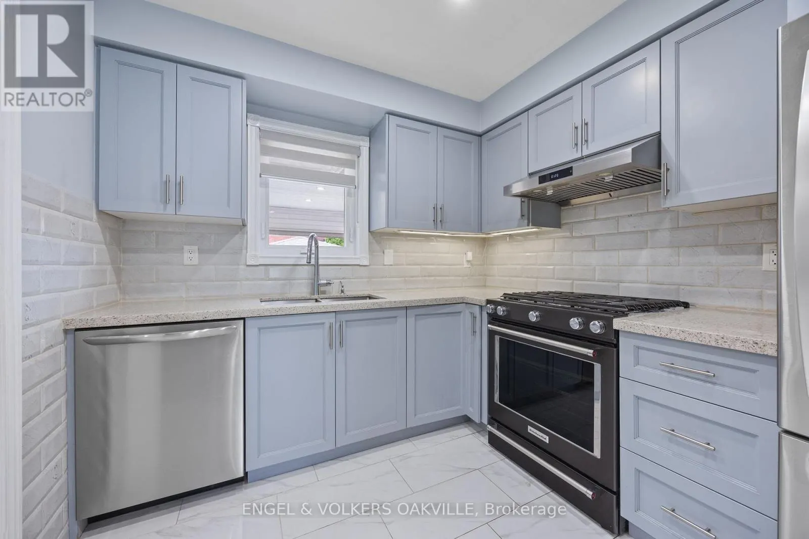 10 CRIEFF AVENUE