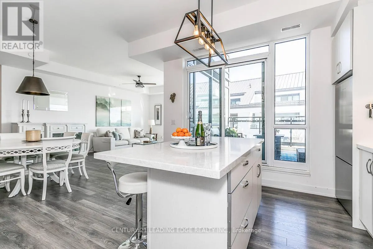 97 - 303 BROWARD WAY