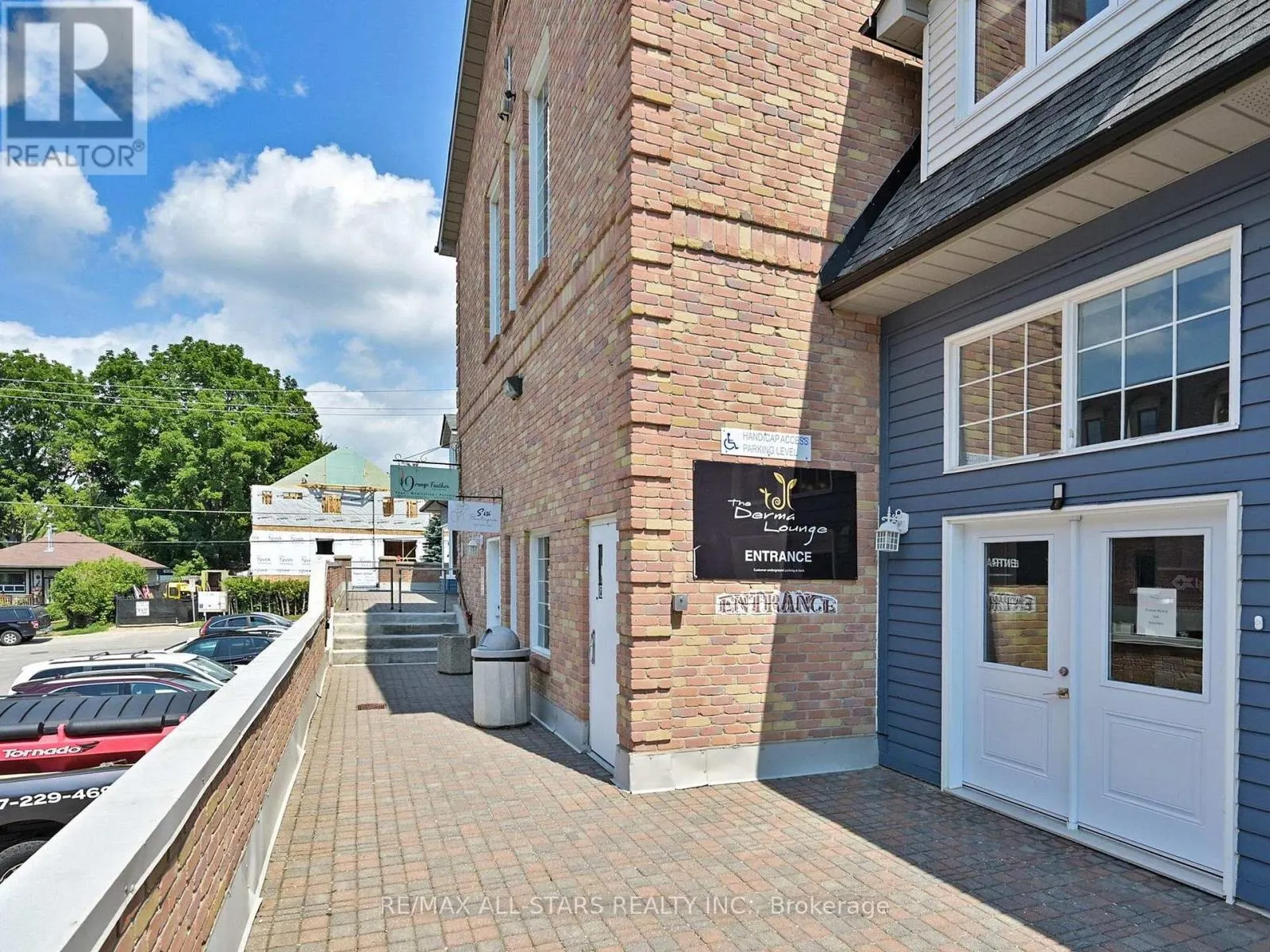 7C - 38 WELLINGTON STREET E