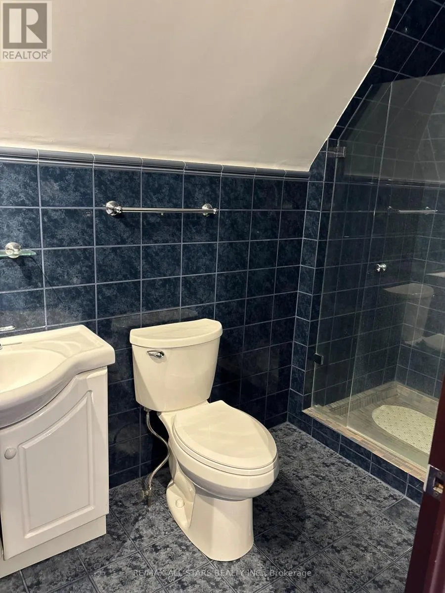 7C - 38 WELLINGTON STREET E