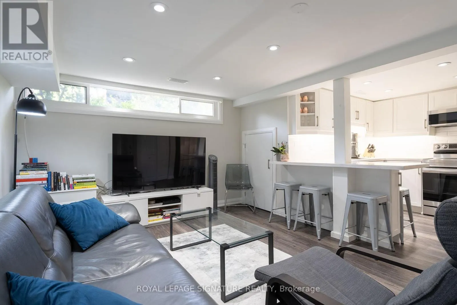 BSMT - 305 BLUE GRASS BOULEVARD