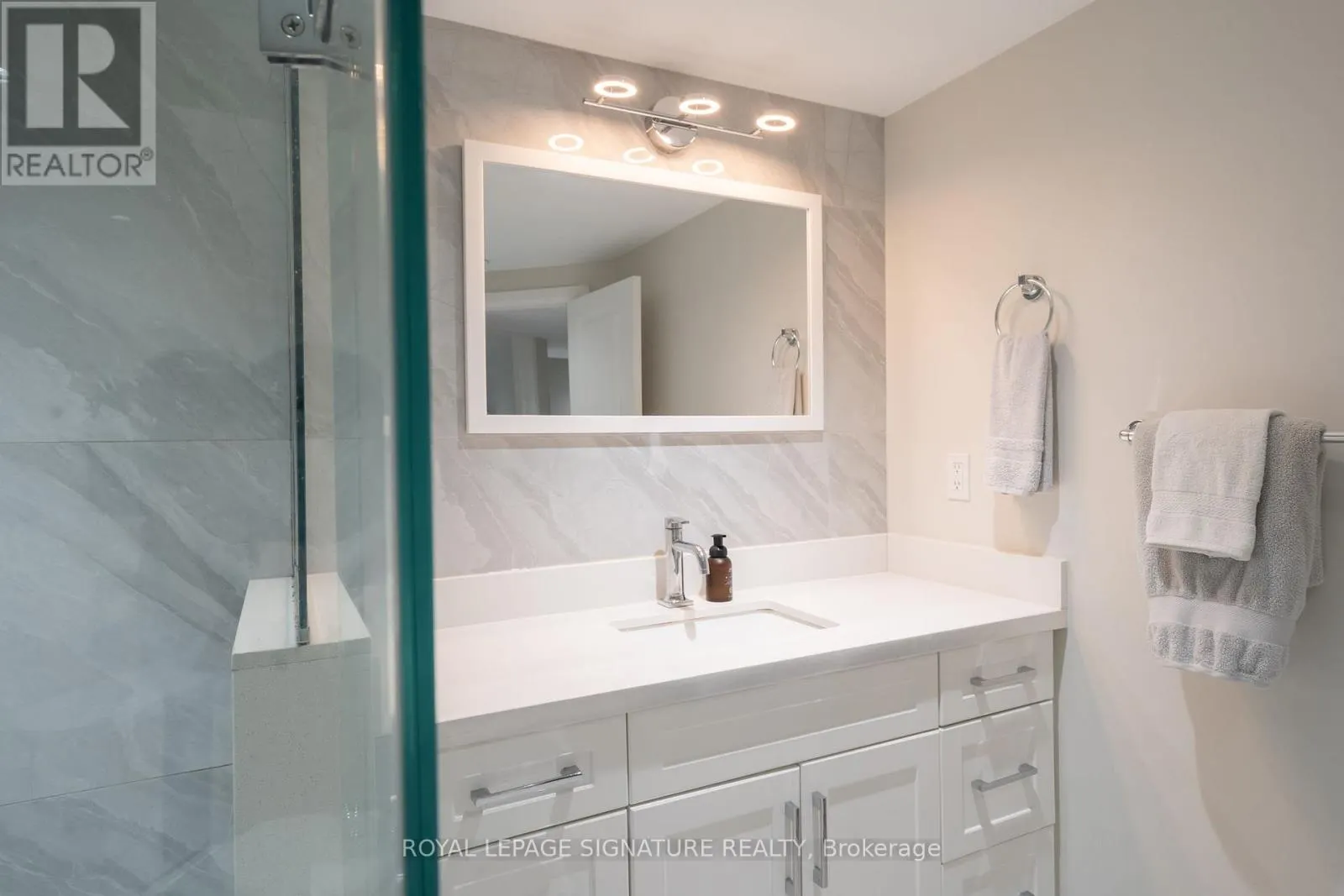 BSMT - 305 BLUE GRASS BOULEVARD