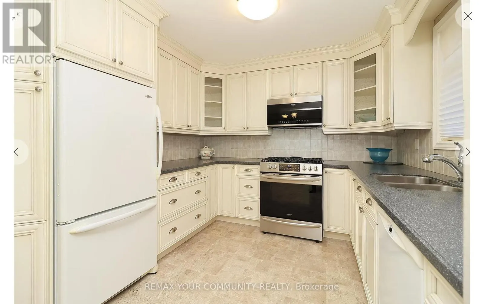 161 BILLINGS CRESCENT