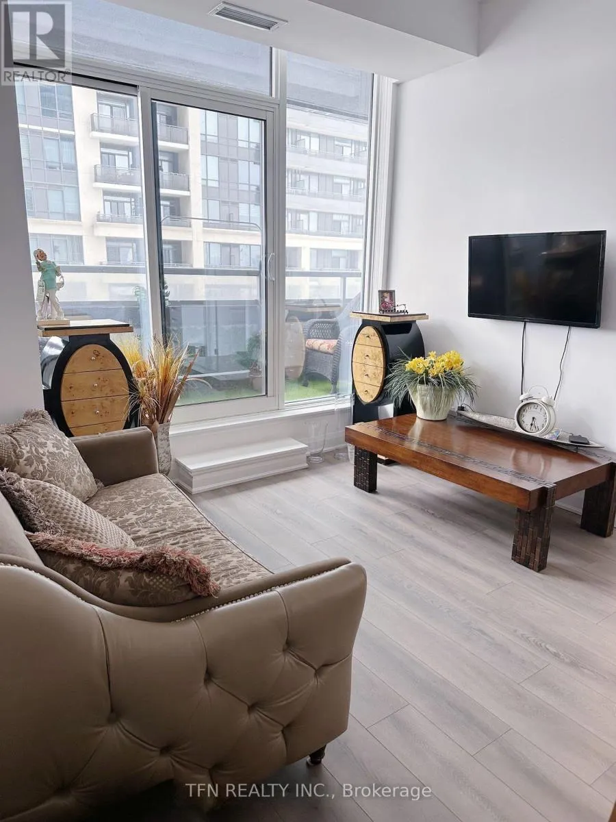 207 - 20 GATINEAU DRIVE