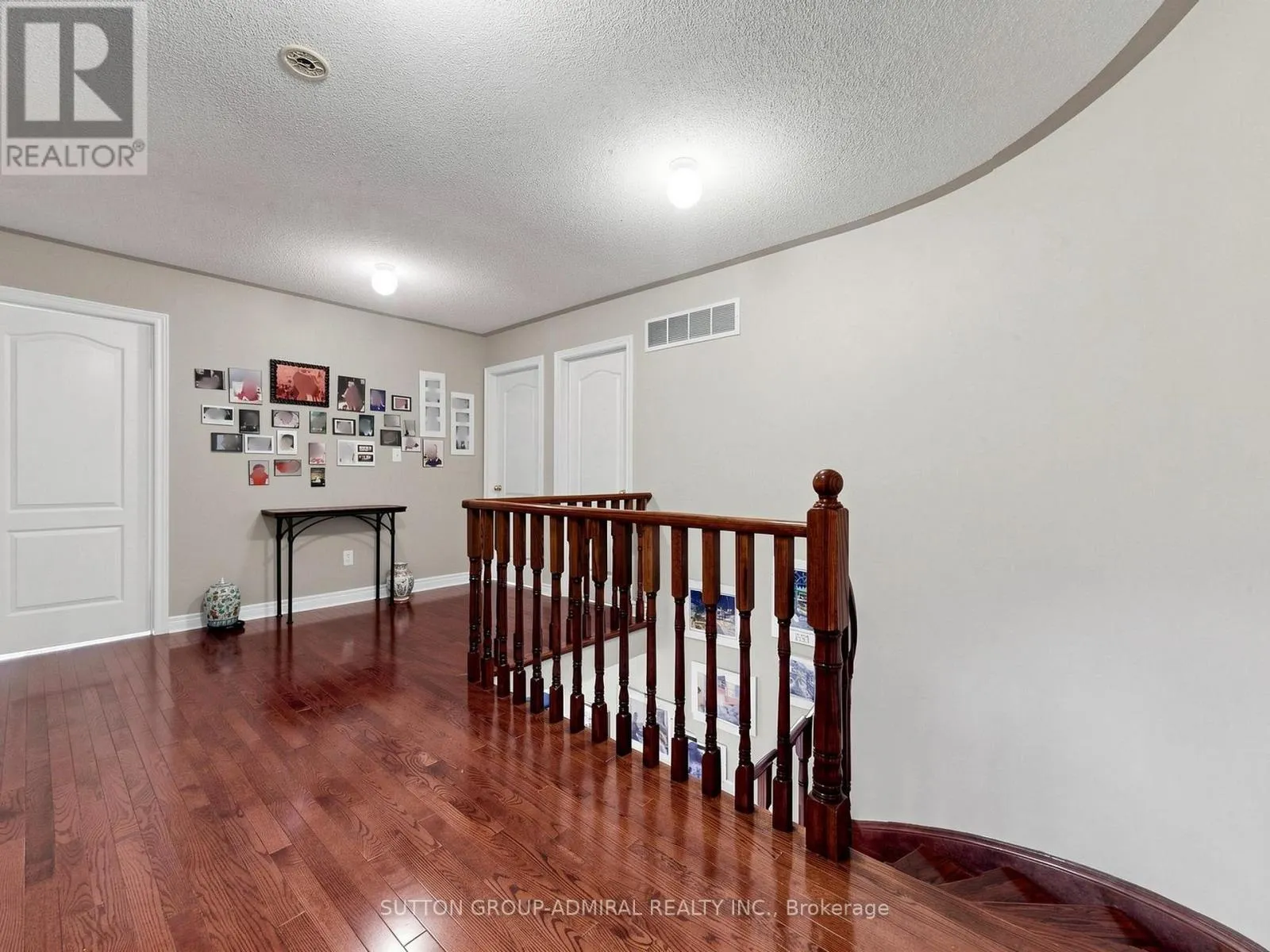 22 CANYON HILL AVENUE