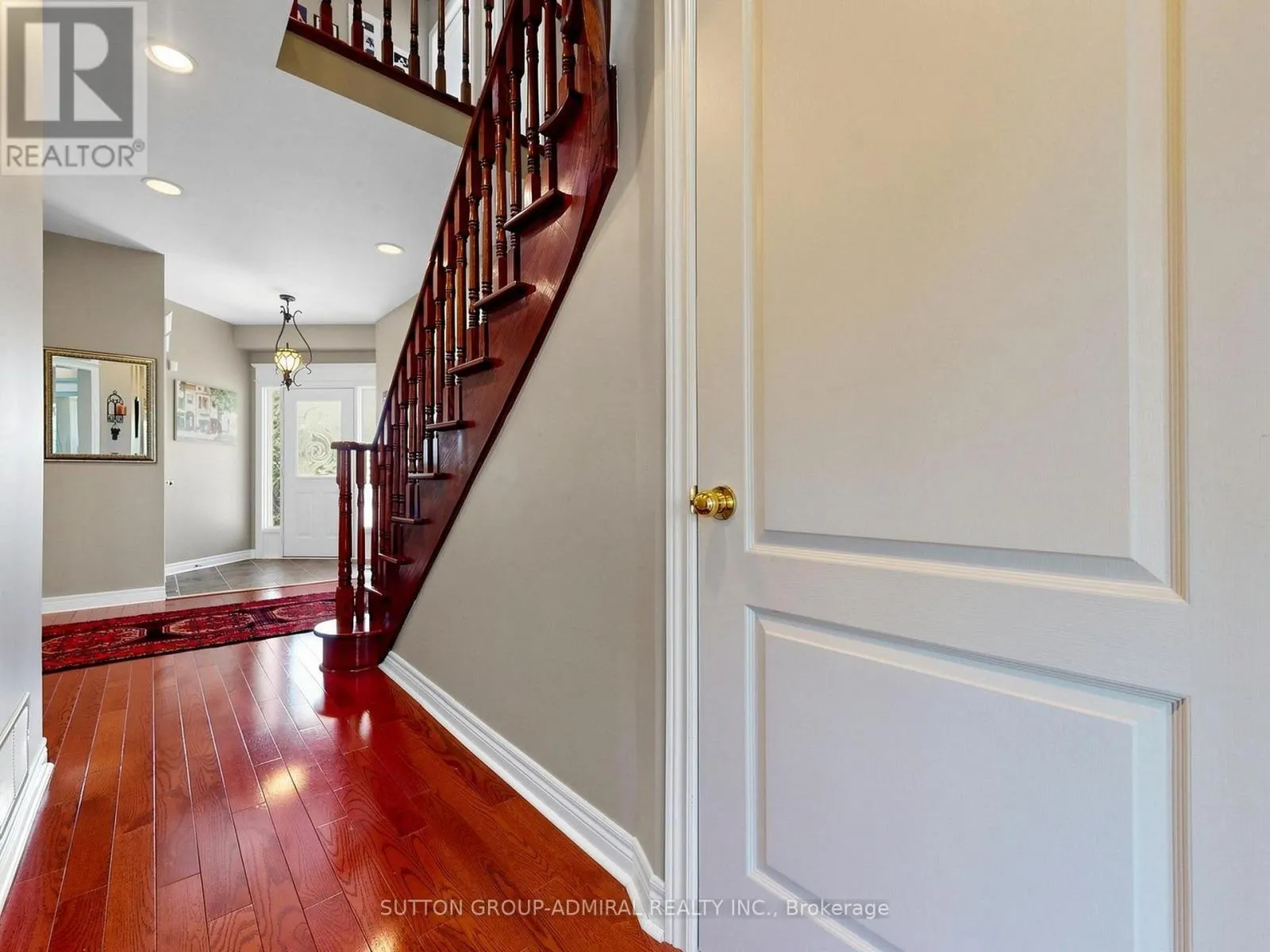 22 CANYON HILL AVENUE